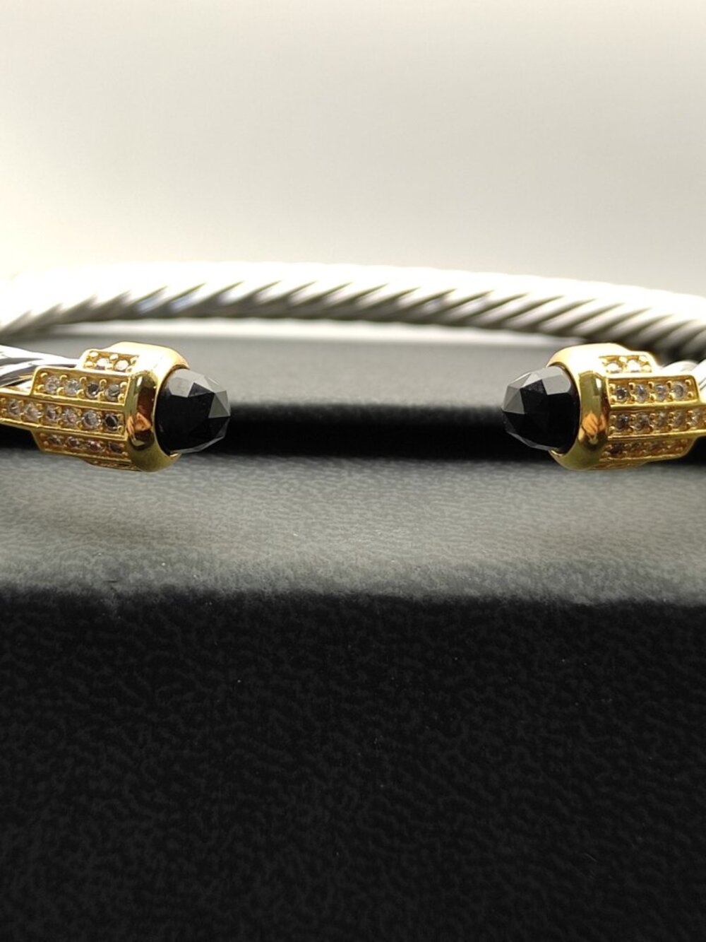 David Yurman 925 Silver Bracelet with Original Pouch